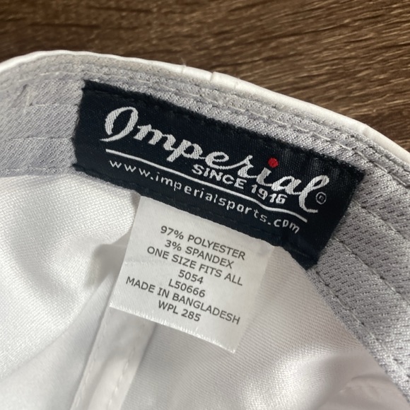 Men EUC Duro Golf Course Imperial White & Gold Hat - Picture 5 of 7